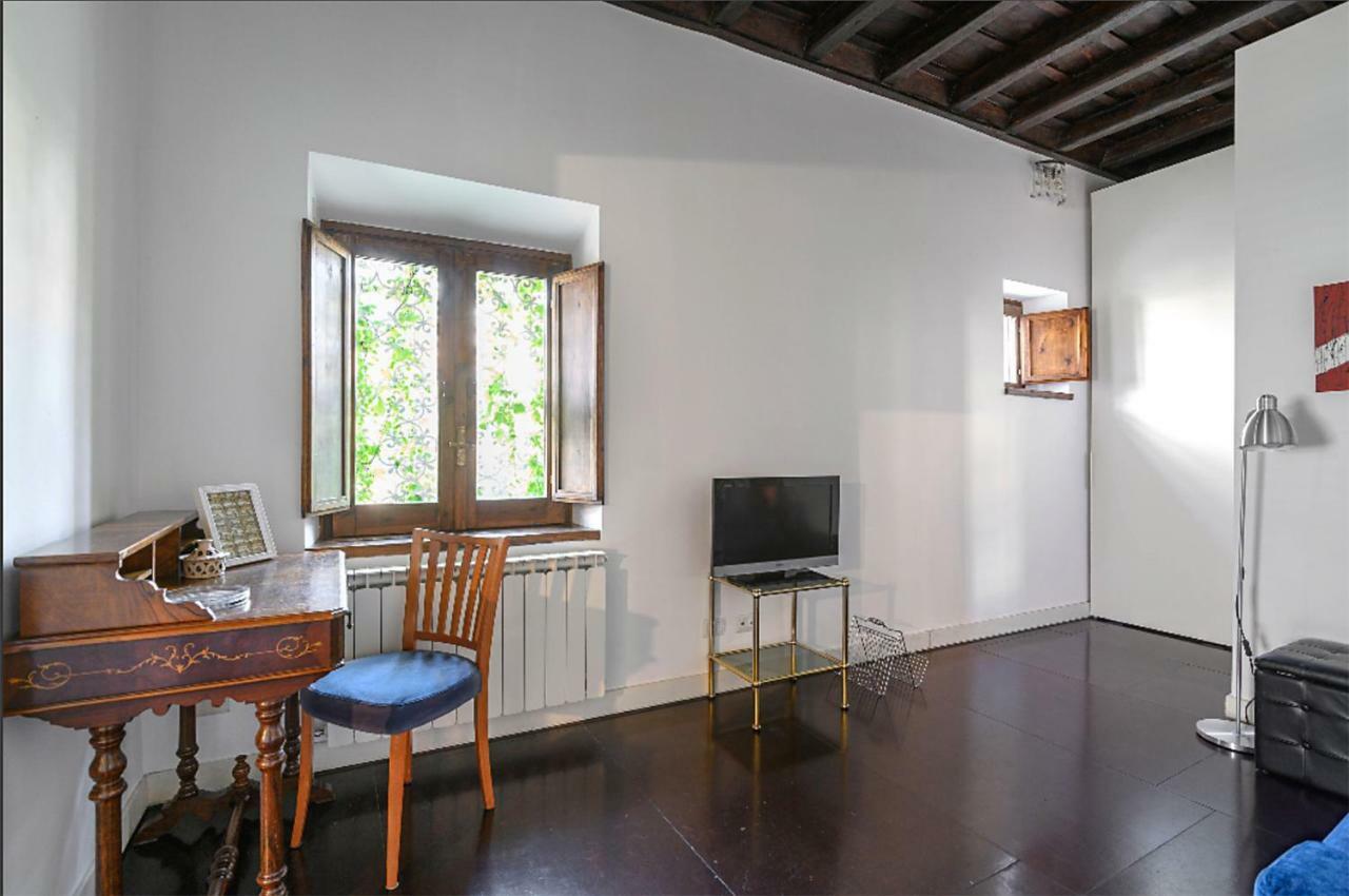 Delizioso Appartamento A Campo De' Fiori Рим Екстериор снимка