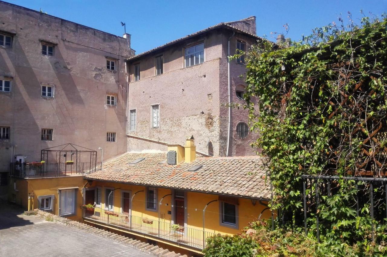 Delizioso Appartamento A Campo De' Fiori Рим Екстериор снимка
